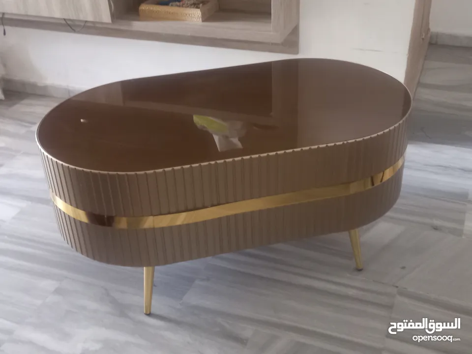 طاولة وسطية للبيع