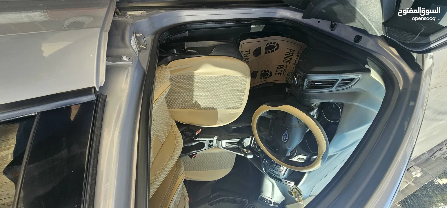 فورد فوكس 2012 ترخيص+ تأمين شامل