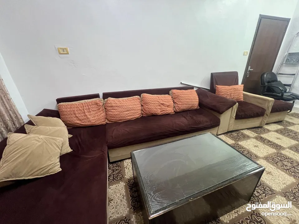 اثاث مستعمل طقم كنابايات/ برداي +بحرة / سجادة / طاولة