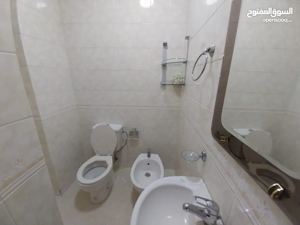Unfurnished apartment to Rent  ( Property 38822 )-174775443