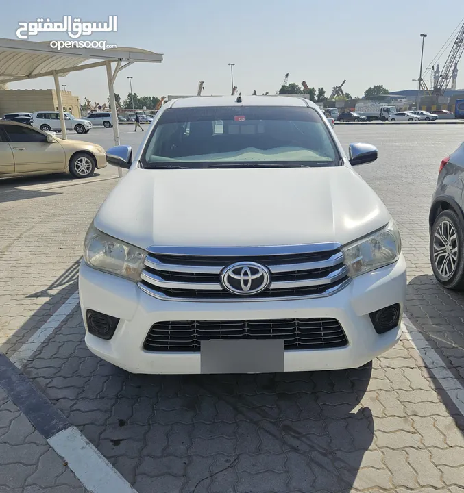 Toyota hilux model 2017 gcc full auto good condition very nice car everything perfect