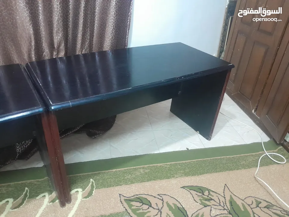 مكاتب وكراسي