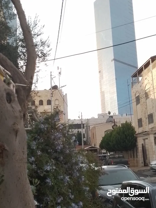 موقع يصلح لانشاء مطعم او مني ماركت او صالون سيدات اومني ماركت