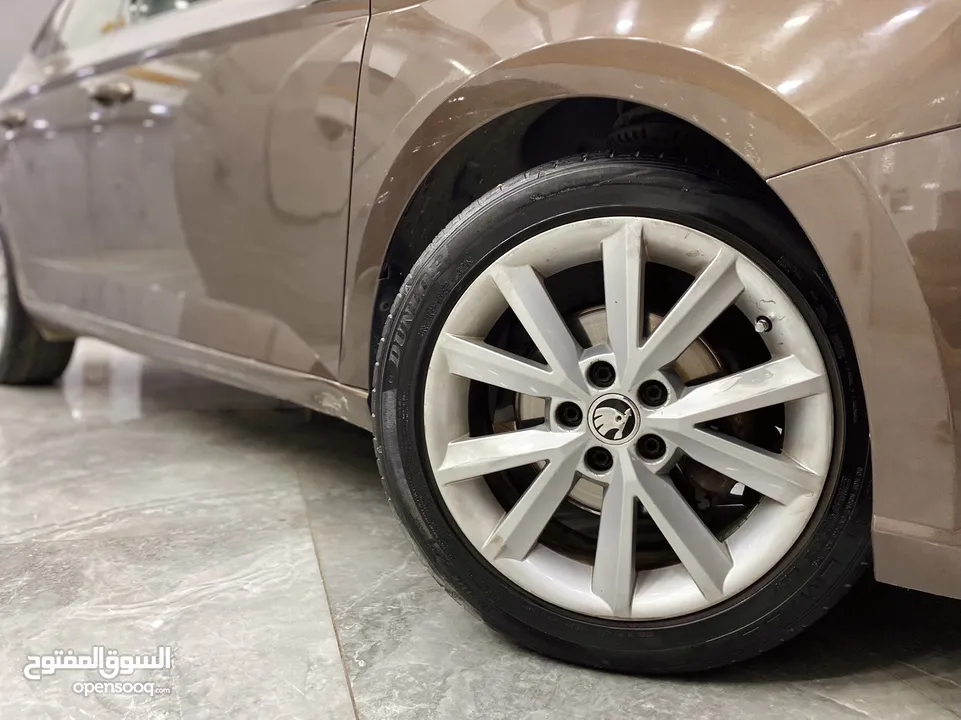 SKODA FABIA .. اوتوماتيك .. ترخيص 2019 .. باللون البني المميز