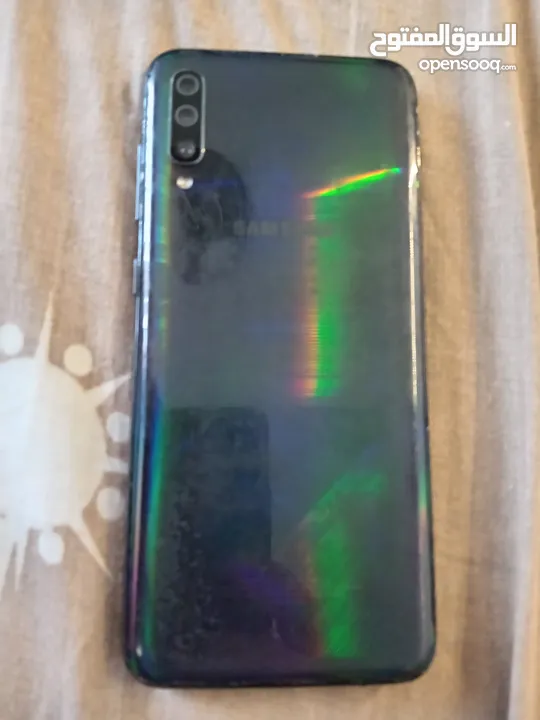Samsung a70 للبيع او للبدل