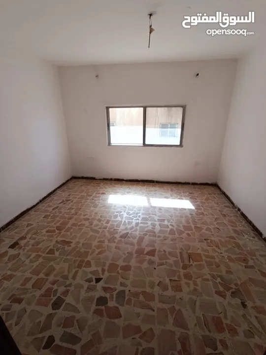 شقة طابق ثاني للإيجار