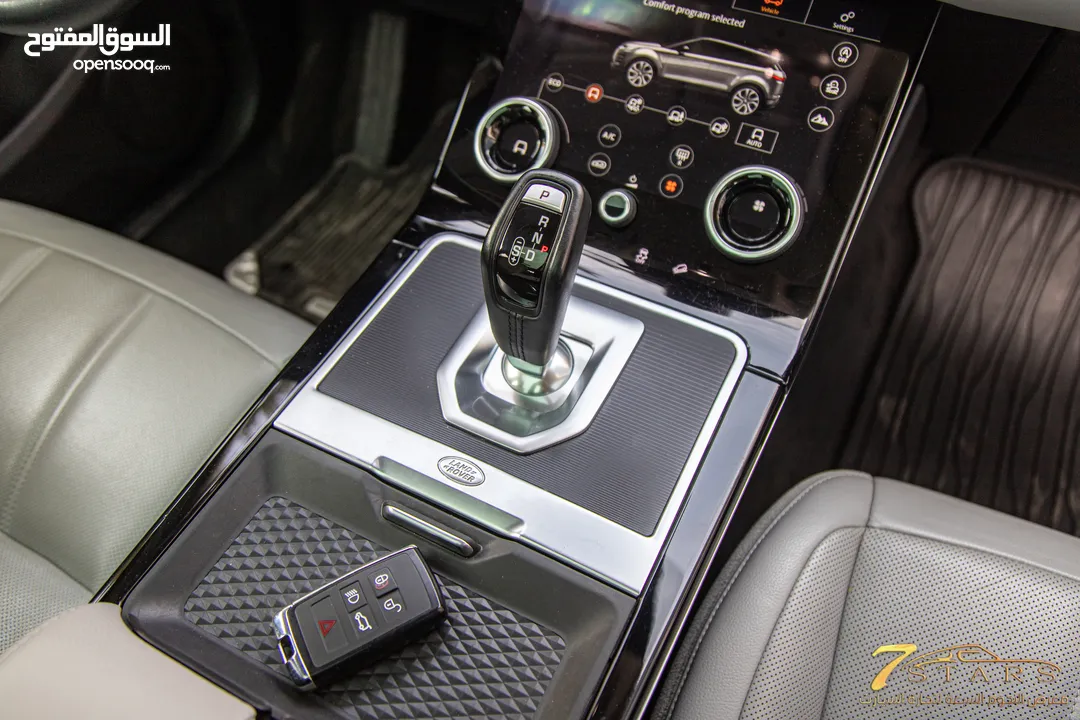 Range Rover Evoque 2020 P250 Se  السيارة وارد و صيانة الشركة و قطعت مسافة 33,000 كم فقط