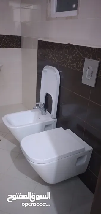 شقة طابقية للبيع او للإيجار في شارع مكة - ref : 14562