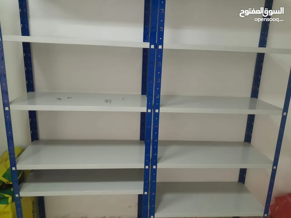 ارفف معدنية بحالة الوكالة للبيع وارد من شركة الأيوبي