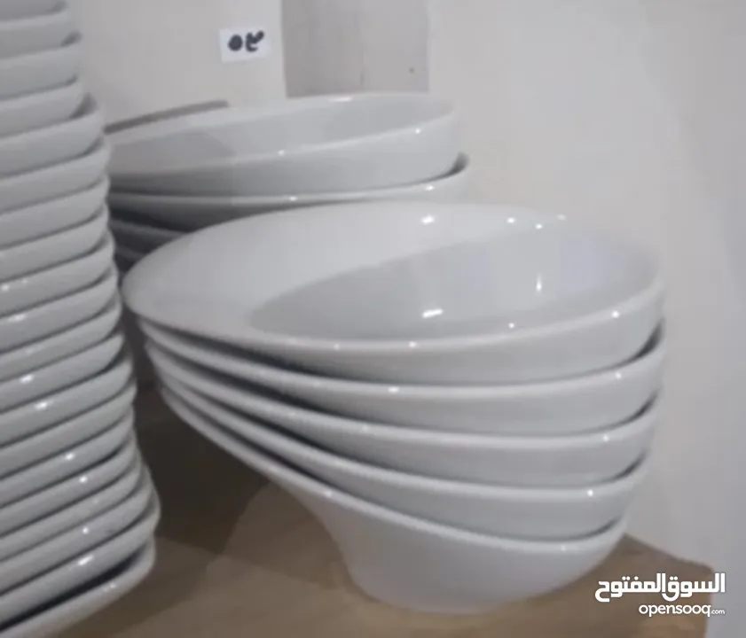 تشكيلة صحون تقديم حليبي