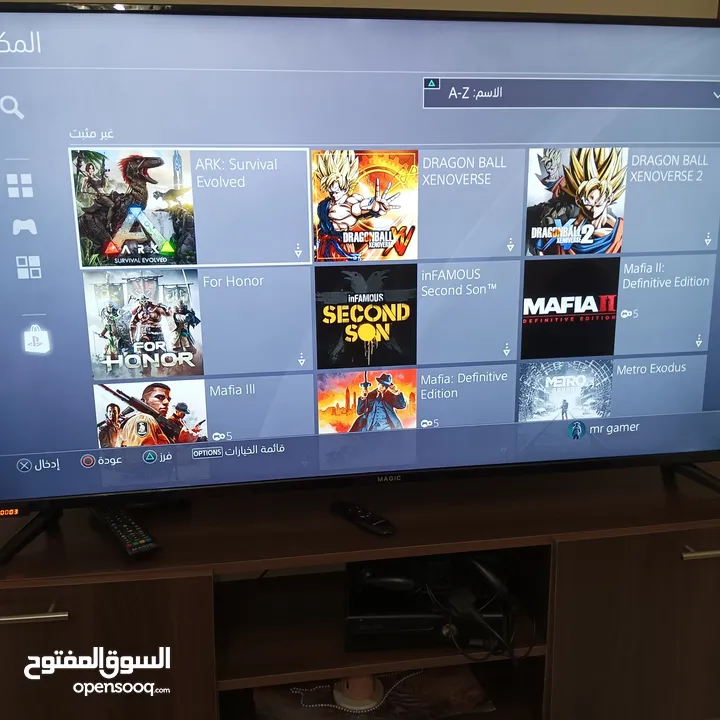 بلايستيشن 4 مع حساب عليه 22 لعبة