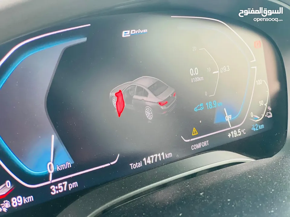 BMW E // 2019 cc benzin  Plug In Hybrid