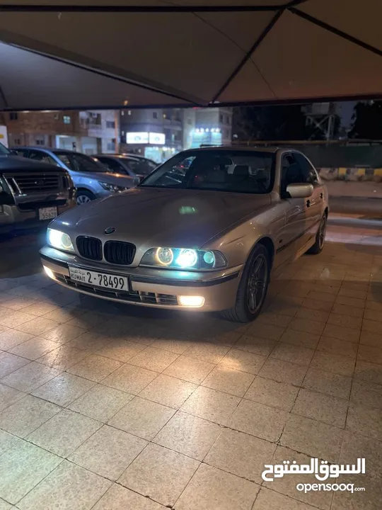 بي إم دبليو  8 سلندر فريده من نوعها 540i  - 1998