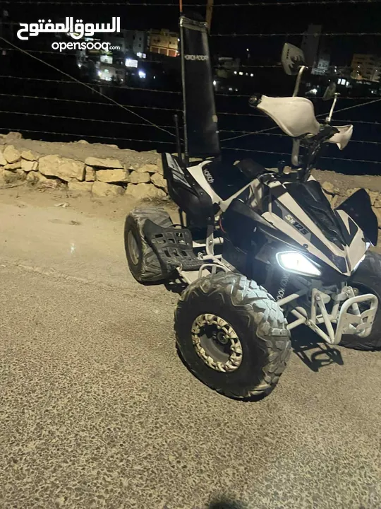 تركترون مناسب من عمر 10 ل 15 و في مجاب في سعرو