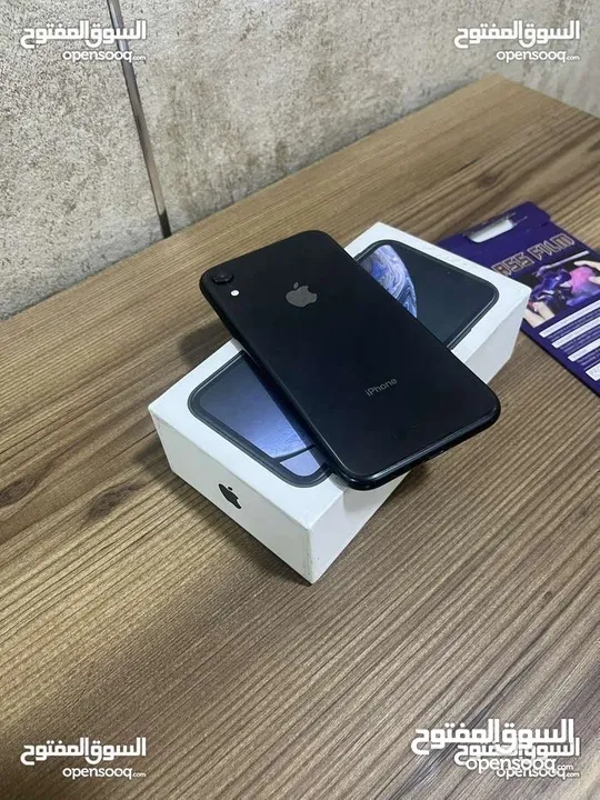 iPhone XR (128 )