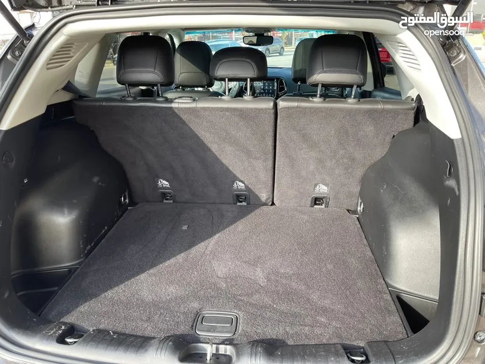 جيب كومباس 2018 وارد أمريكي  Jeep Compass 2018 حرة مالك أول عمان الأردن