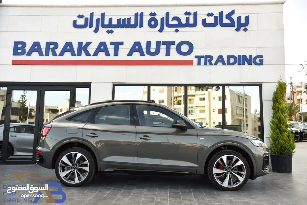 اوديQ5 اس لاين مايلد هايبرد بلاك ايديشن وارد وكفالة الوكالة2023 Audi Q5 Quattro S Line Black Edition