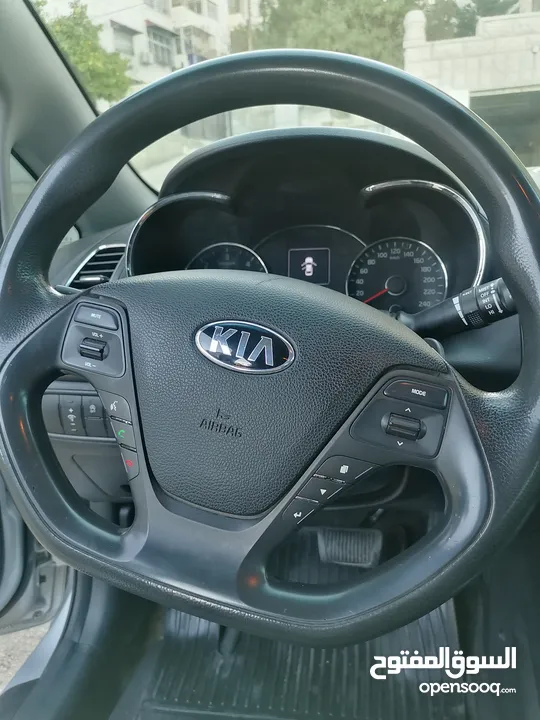 كيا K3 / موديل 2017 /فحص نخب / عداد قليل / ماتور 1600 تيربو / ديزل / اقتصاديه