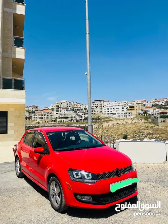 سيارة بولو بصلاة عالنبي
