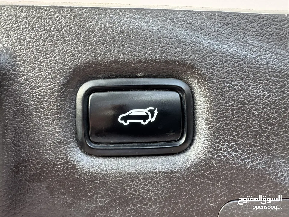 فرصة نادرة – Hyundai Santa Fe بانوراما  (6+1 مقاعد أصلية) عداد قليل و أصلي و فحص نخب one million