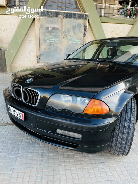 فيه تلاته I 328i