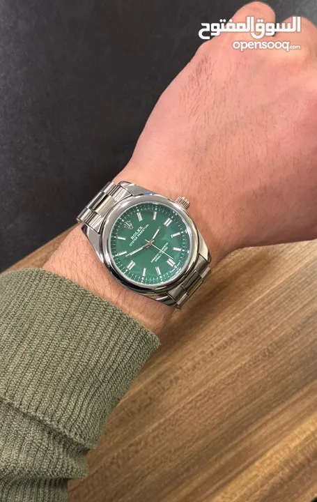 ساعات Rolex ستيل + جلد مع بكج رولكس لساعة وبطاقة كفالة لمدة سنة كاملة من تاريخ الاستلام  تواصل واتس