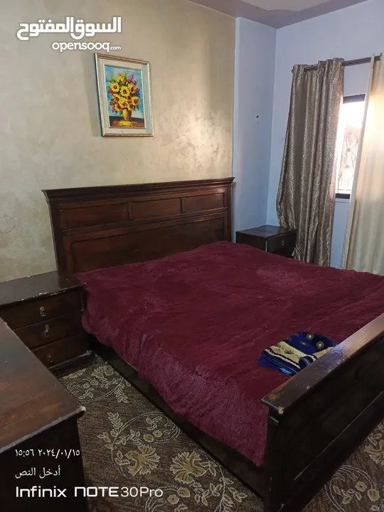 غرفة نوم مستعملة للبيع