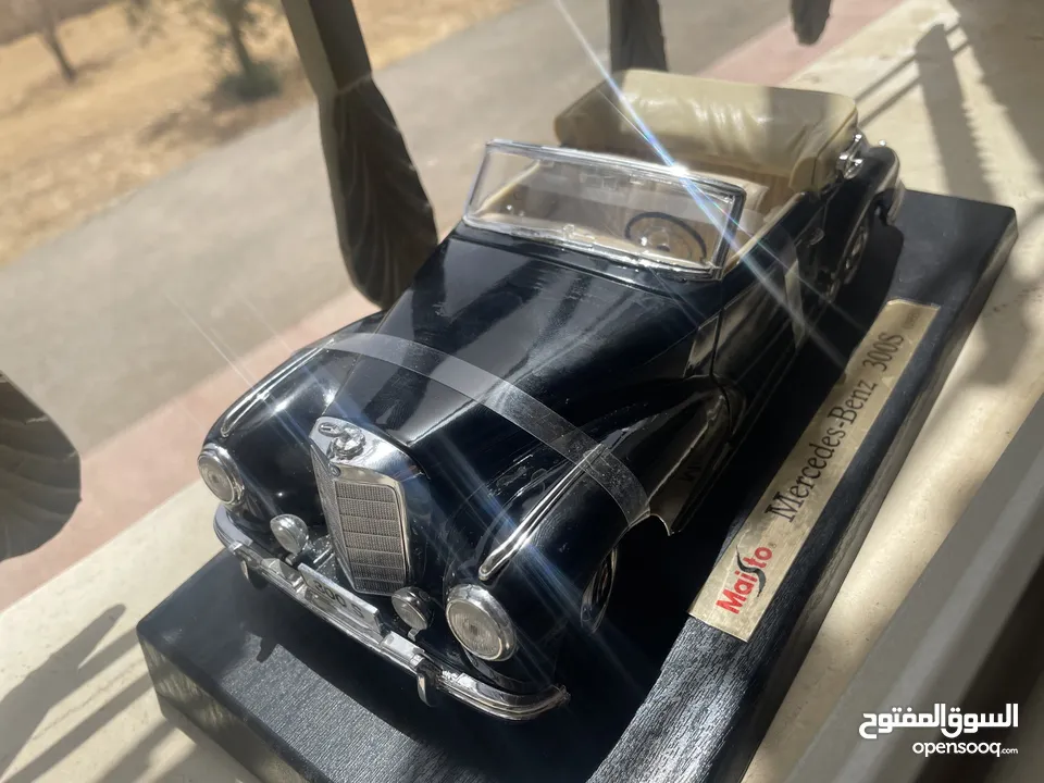 عشاق الكلاسيكيات! مجسم Mercedes-Benz 300S النادر للبيع