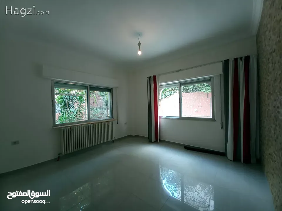 شقة غير مفروشة للإيجار 360م2 ( Property 18341 ) سنوي فقط