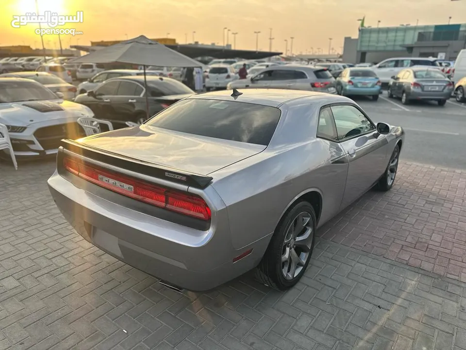 Dodge challenger 2014 usa 6 slinder