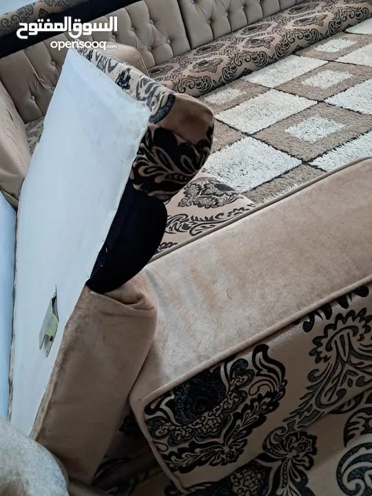 مجلس عربي خليجي منجد خشب ثقيل