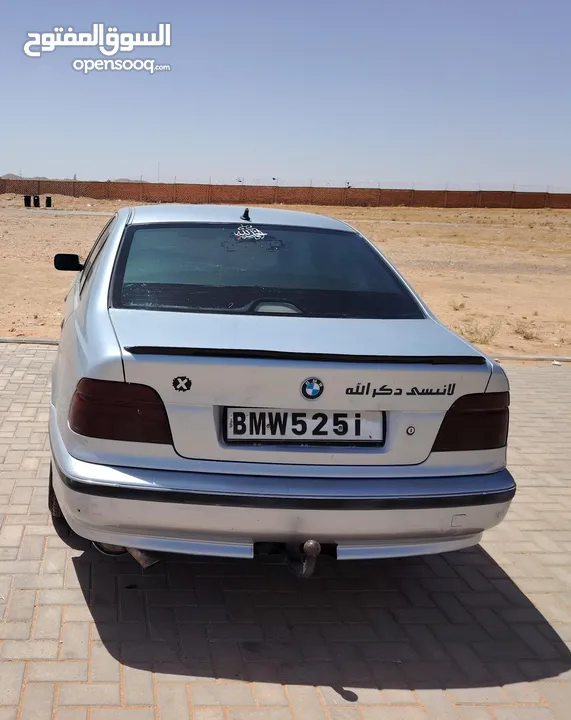 فنس واحد Bmw525 نضيفا