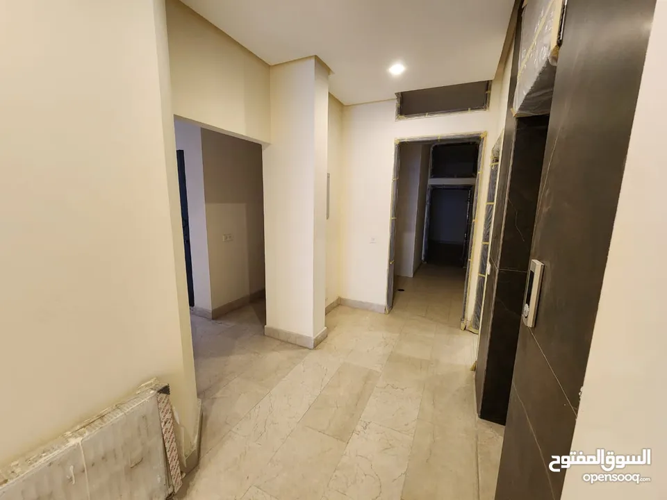فيلا متلاصقة للبيع في عبدون - ref : 14510