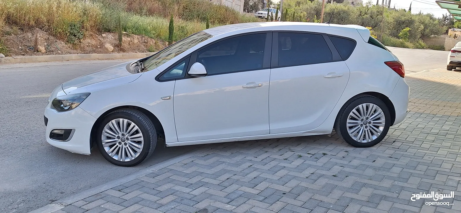 أوبل أسترا ( J ) موديل 2013 تسير 2016 ، بوضع الشركة