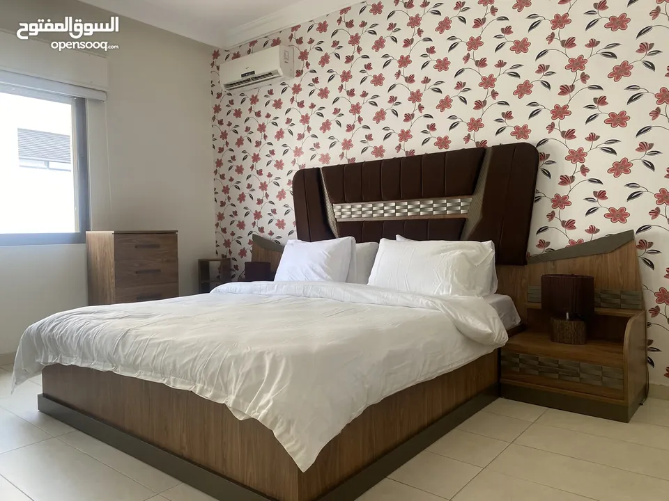 شقة فخمة مفروشة كامل للإيجار-طابق ثاني-110م-الصويفية- 3 دقايق من Swefieh village