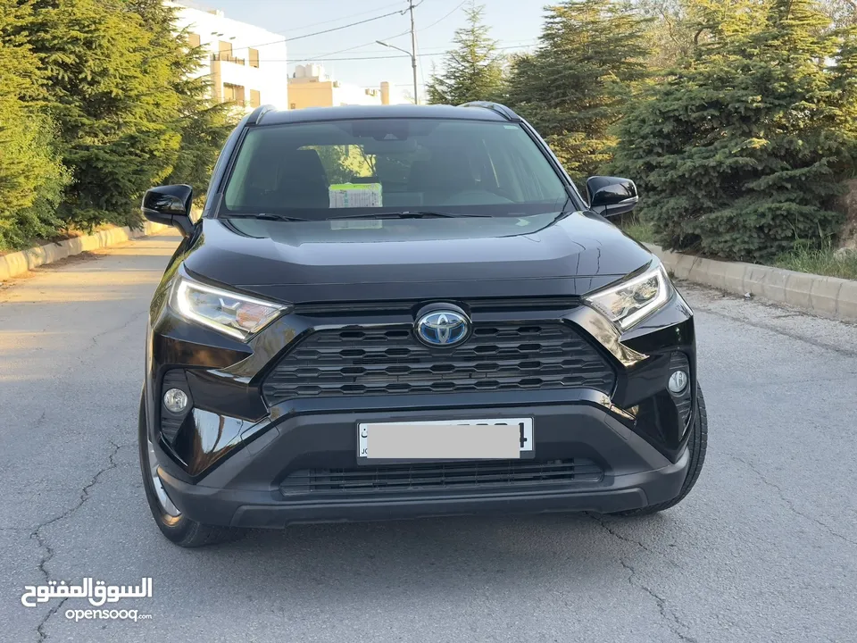 TOYOTA RAV4 HYBRID 2021 XLE
