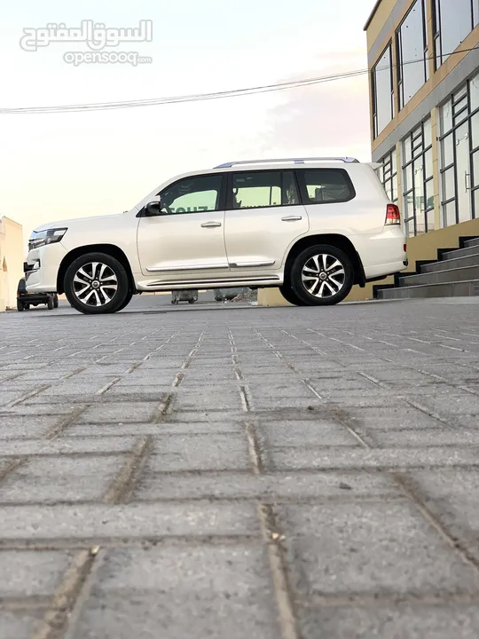 Toyota Land Cruiser 2019 model