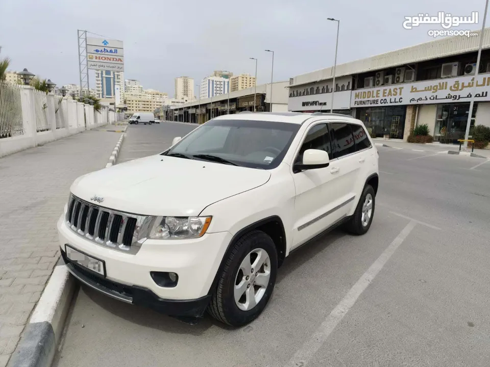 JEEP GRAND CHEROKEE  - AED 25000