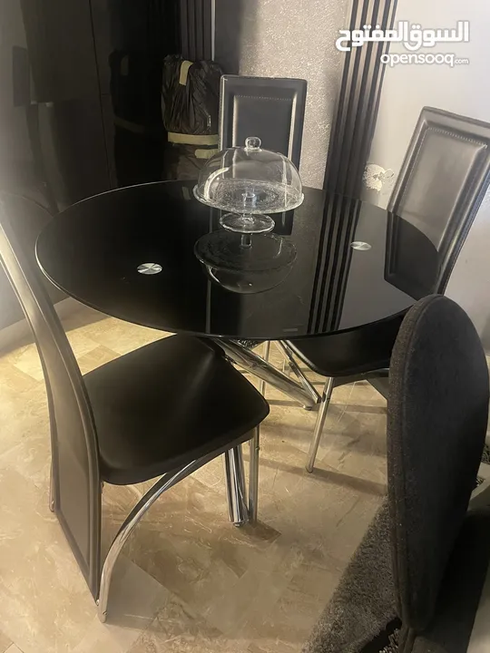 طاوله دائريه سوكريت اسود