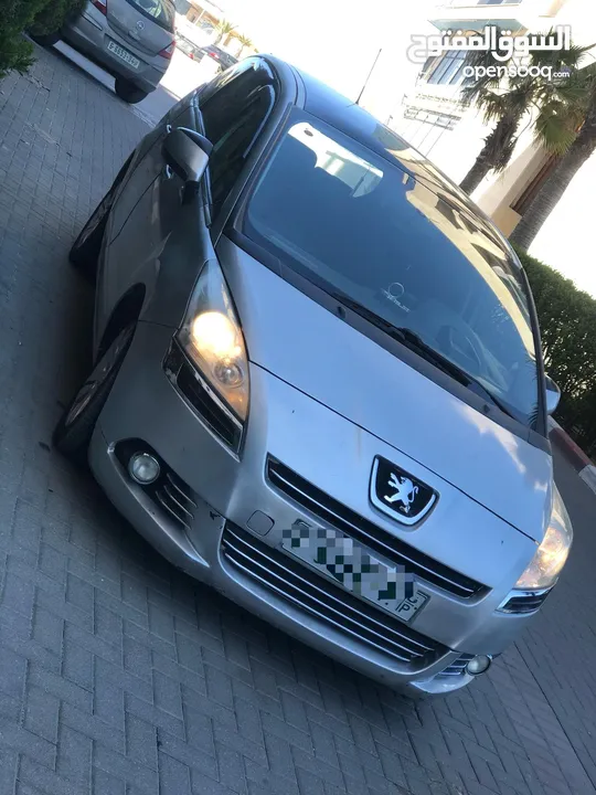 كااااش فقط 27.999 بيجو 5008 اوتوماتيك  1600 بنزين  بانوراما  جنط مغنسيوم  كواشيك جديدة شاشة كراسي  ح