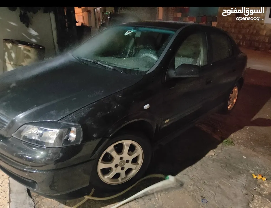 غرفة جديدة  دهان جديد  جير عادي 5 غيار  تسير 280 الف كم