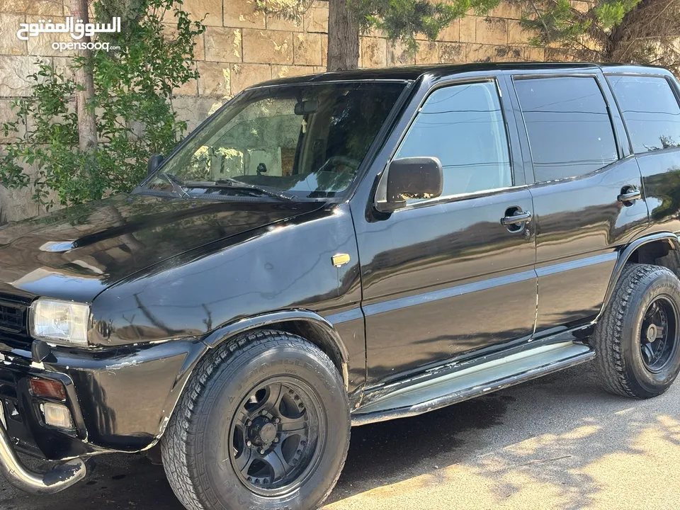 جيب نيسان تيرانو موديل 1995