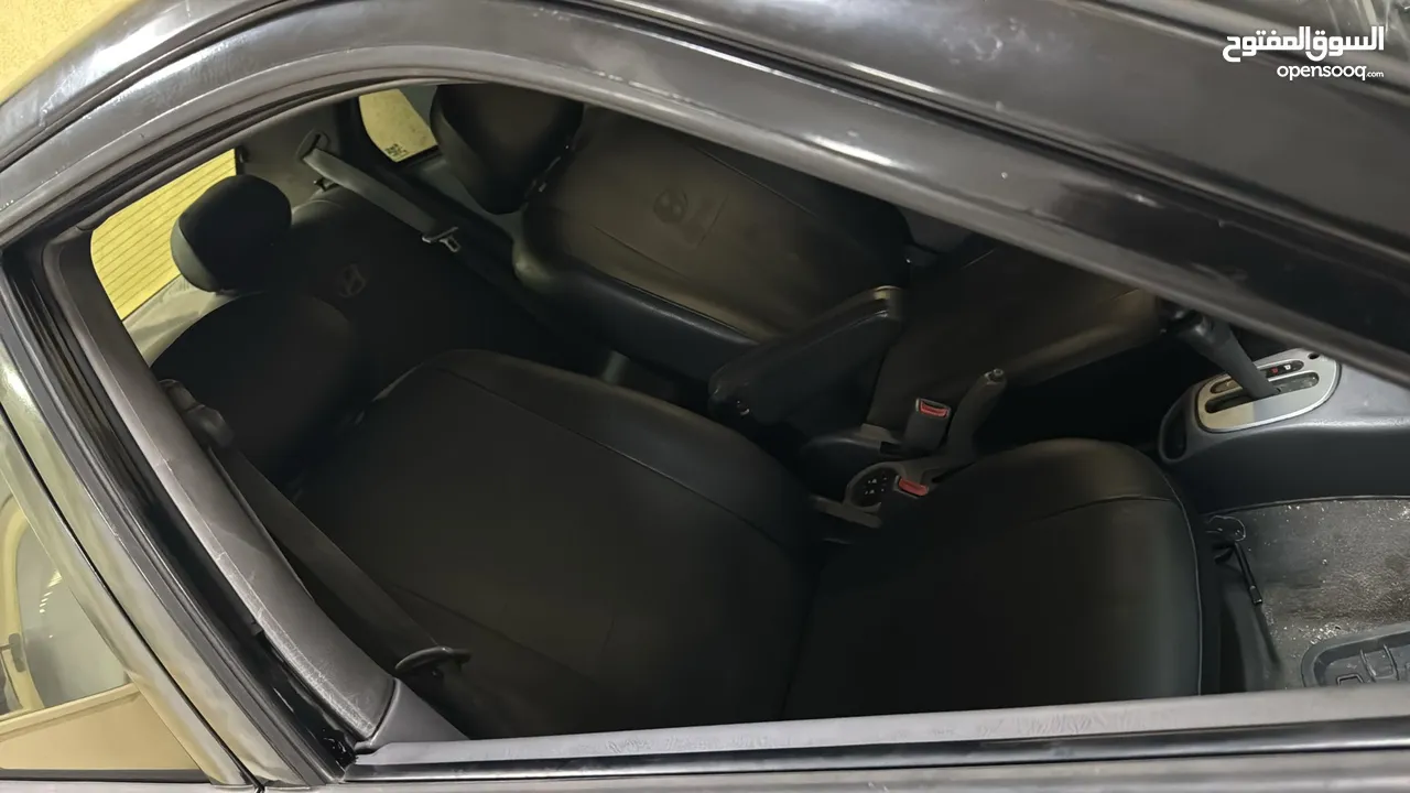 hyundai  verna  2005 هيونداي فيرنا سيارة نظيفة وسعر مناسب