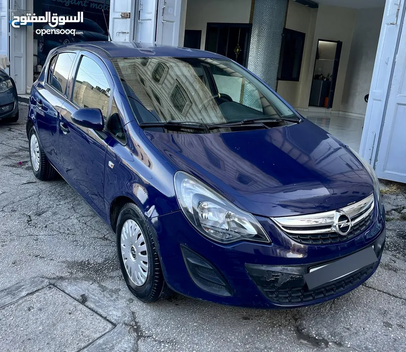 Opel corsa  2012 ترخيص وتامين لآخر العام فحص نخب سعر حرررق