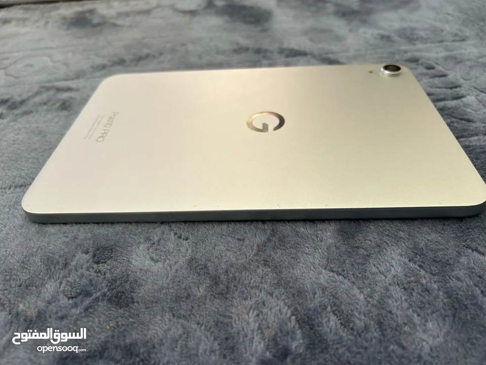 تاب 10 برو   معو الكرتونة والشاحن ووصلة شاحن يوس بي وقلم والكيبورد وكفر حماية بحال الممتاز ما في اشي