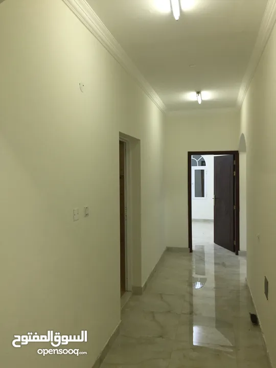 Excellent location apartment, 4 bedrooms and Majlis with 5 bathrooms