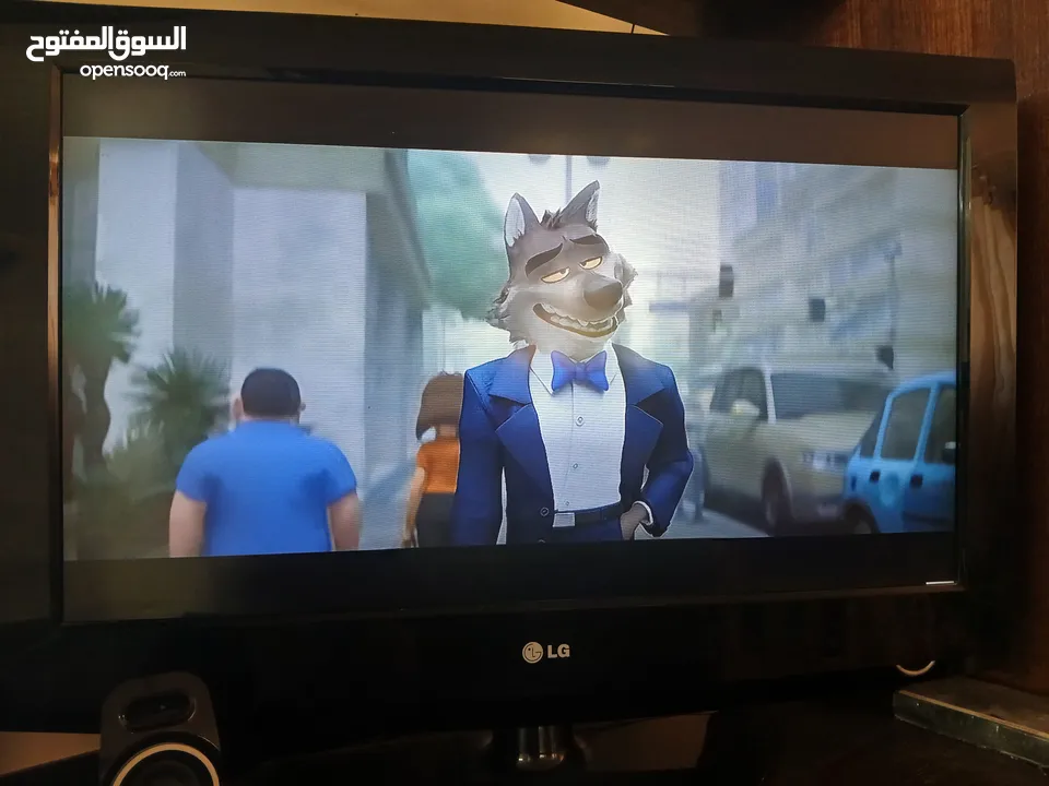 تلفزيون "LG 32 مع نظام صوت منزلي بلوتوث