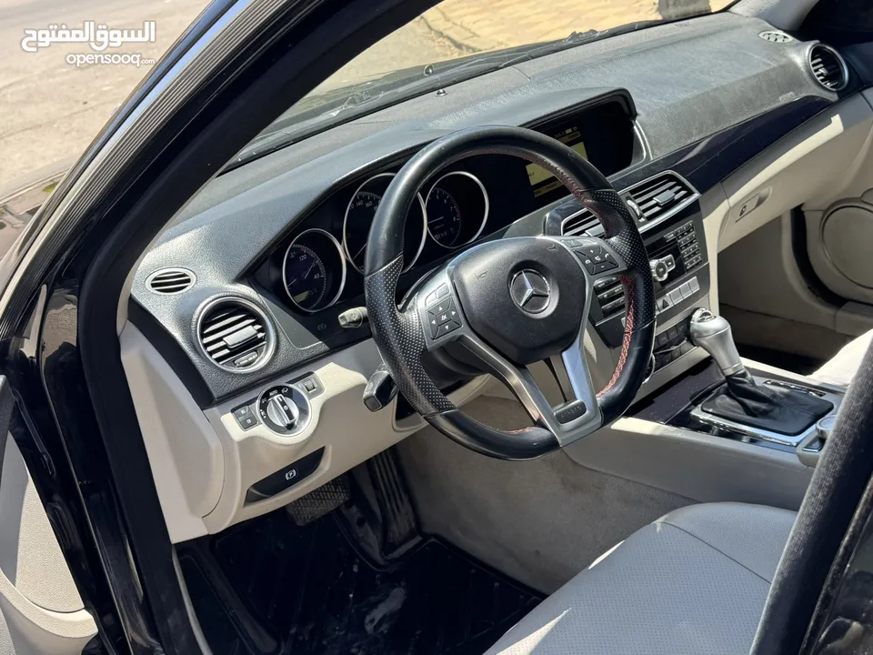 Mercedes C-Class C 200  مرسيدس c200 2012