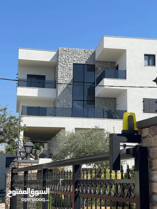 حجر يوناني للديكور