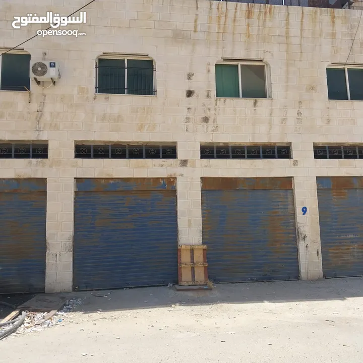 اربع مخازن على الشارع وتسوية وشقق عدد اثنين طابق اول